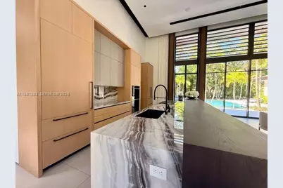 6371 SW 107th St, Pinecrest, FL 33156 - Photo 9