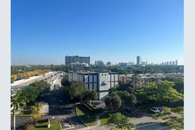 13499 Biscayne Blvd #613, North Miami, FL 33181 - Photo 3