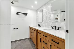 13499 Biscayne Blvd, North Miami, FL 33181 - Photo 25