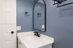 13499 Biscayne Blvd, North Miami, FL 33181 - Photo 17