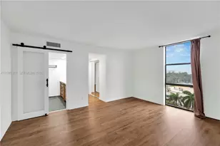 13499 Biscayne Blvd, North Miami, FL 33181 - Photo 23