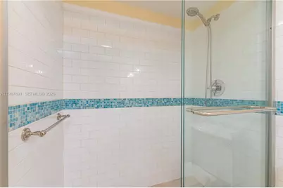 545 SE 12th St #305, Dania Beach, FL 33004 - Photo 17