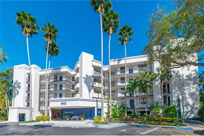 545 SE 12th St #305, Dania Beach, FL 33004 - Photo 1