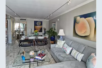 2655 Collins Ave #1910, Miami Beach, FL 33140 - Photo 11