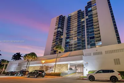 2655 Collins Ave #1910, Miami Beach, FL 33140 - Photo 1