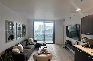 45 SW 9th St, Miami, FL 33130 - Photo 9