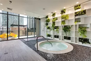 45 SW 9th St, Miami, FL 33130 - Photo 25