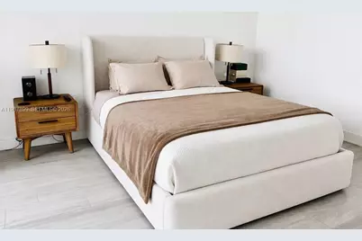 45 SW 9th St #2009, Miami, FL 33130 - Photo 9
