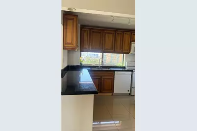 17021 N Bay Rd #1015, Sunny Isles Beach, FL 33160 - Photo 9