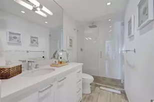 1121 Crandon Blvd, Key Biscayne, FL 33149 - Photo 11