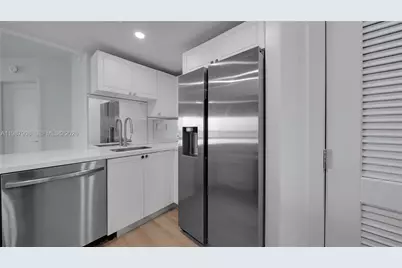 555 NE 34th St #2007, Miami, FL 33137 - Photo 7