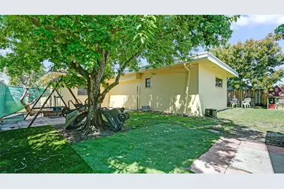 1007 N 31st Rd, Hollywood, FL 33021 - Photo 53