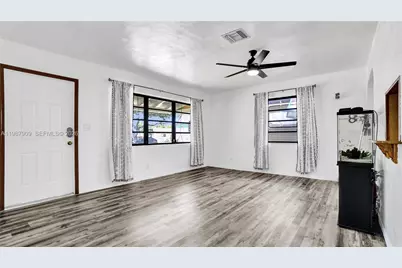 1007 N 31st Rd, Hollywood, FL 33021 - Photo 11