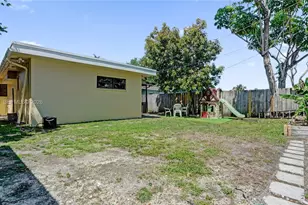 1007 N 31st Rd, Hollywood, FL 33021 - Photo 47