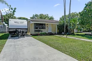 1007 N 31st Rd, Hollywood, FL 33021 - Photo 1