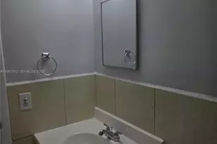 11005 SW 1st St, Sweetwater, FL 33174 - Photo 7