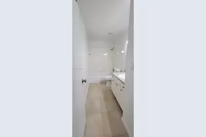 3445 NW 44th St #204, Oakland Park, FL 33309 - Photo 19