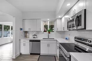 10747 NW 22nd Ct, Miami, FL 33167 - Photo 19