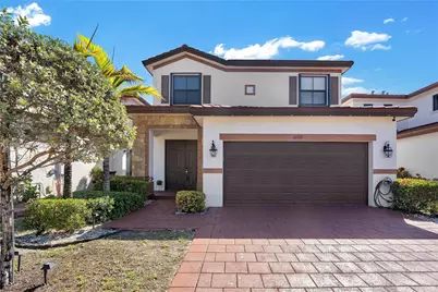 10521 W 35th Way, Hialeah, FL 33018 - Photo 27