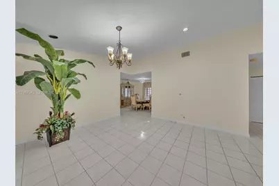 12345 NW 1st St, Plantation, FL 33325 - Photo 5