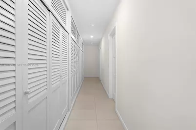 1525 Diplomat Pkwy, Hollywood, FL 33019 - Photo 33