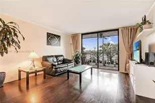 1100 Colony Point Cir, Pembroke Pines, FL 33026 - Photo 13