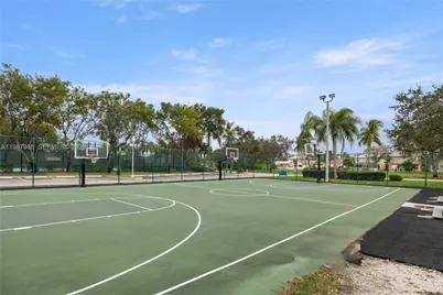 1511 NW 168th Ave, Pembroke Pines, FL 33028 - Photo 87
