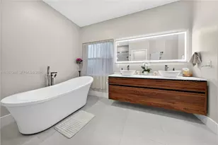 1511 NW 168th Ave, Pembroke Pines, FL 33028 - Photo 31