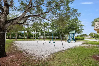 1511 NW 168th Ave, Pembroke Pines, FL 33028 - Photo 81