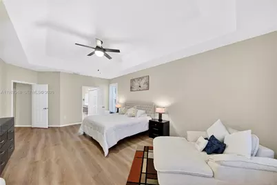 1511 NW 168th Ave, Pembroke Pines, FL 33028 - Photo 31