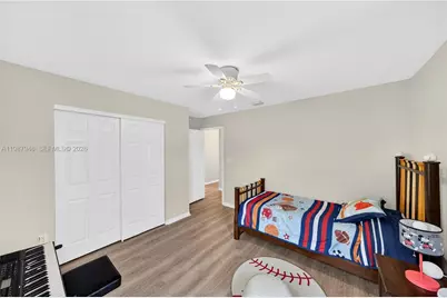 1511 NW 168th Ave, Pembroke Pines, FL 33028 - Photo 43