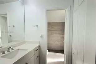 841 NW 81st Ave, Plantation, FL 33324 - Photo 23