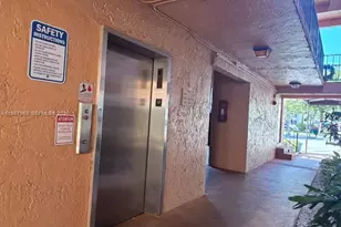 3050 E Sunrise Lakes Dr, Sunrise, FL 33322 - Photo 39