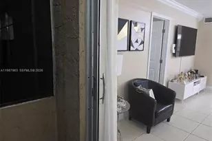 3050 E Sunrise Lakes Dr, Sunrise, FL 33322 - Photo 31