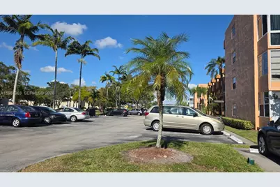 3050 E Sunrise Lakes Dr #302, Sunrise, FL 33322 - Photo 37