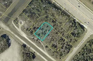 807 Fabian Cir, Fort Myers, FL 33913 - Photo 1