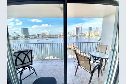 400 Golden Isles Dr #43, Hallandale Beach, FL 33009 - Photo 7