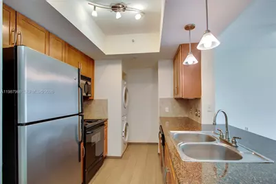 2000 N Bayshore Dr #506, Miami, FL 33137 - Photo 5
