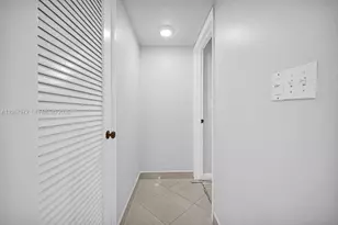 4020 N Hills Dr, Hollywood, FL 33021 - Photo 23