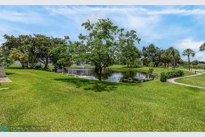 8901 S Hollybrook Blvd #206, Hollywood, FL 33025 - Photo 15