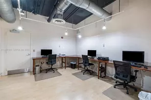 10 SW South River Dr, Miami, FL 33130 - Photo 21