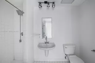 10 SW South River Dr, Miami, FL 33130 - Photo 7