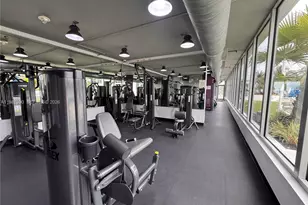 100 Lincoln Rd, Miami Beach, FL 33139 - Photo 43