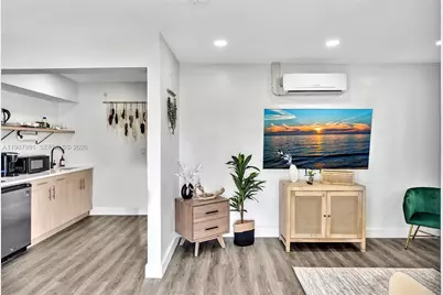 703 NE 7th St #5, Hallandale Beach, FL 33009 - Photo 7