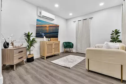 703 NE 7th St #5, Hallandale Beach, FL 33009 - Photo 27