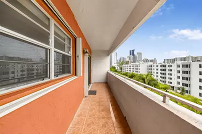 18001 N Bay Rd #505, Sunny Isles Beach, FL 33160 - Photo 15