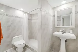 18001 N Bay Rd, Sunny Isles Beach, FL 33160 - Photo 11