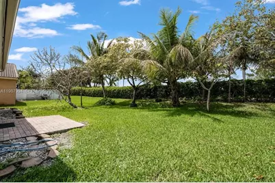 1282 NW 171st Ter, Pembroke Pines, FL 33028 - Photo 35