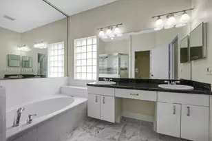 1282 NW 171st Terrace, Pembroke Pines, FL 33028 - Photo 17