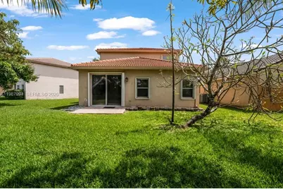 1282 NW 171st Ter, Pembroke Pines, FL 33028 - Photo 31